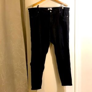 LOFT Plus Cozy Denim Leggings in Washed Black Wash 
Style #:524314 
Size: 20